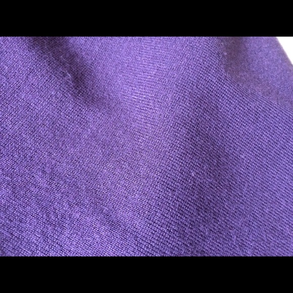 Ann Taylor Mock Neck V- Back Sweater <S> - Picture 5 of 7